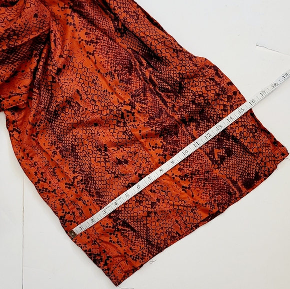 Rusted Snake print Slit pants - Picture 13 of 16